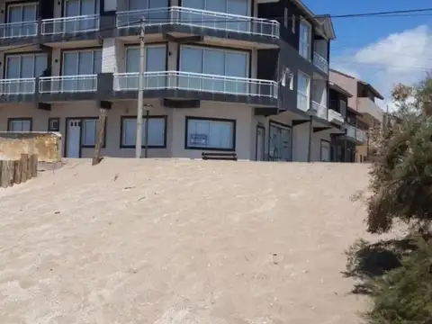 Departamento en venta - 3 Dormitorios 1 Baño - 80Mts2 - Mar de Ajó