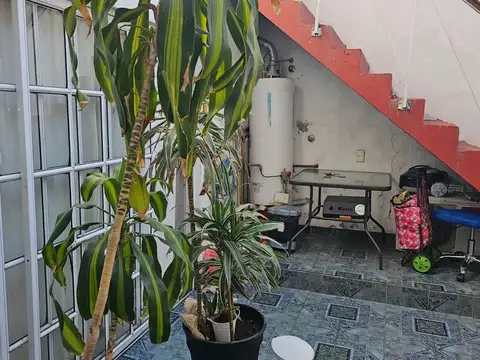 Depto Tipo Casa en Venta 46 años