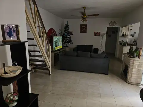 Depto Tipo Casa en Venta de 3 dormitorios