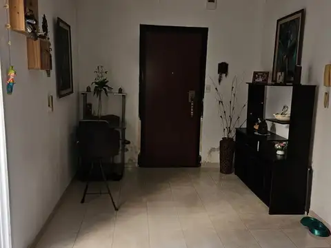 Depto Tipo Casa 4 ambientes con 2 baños