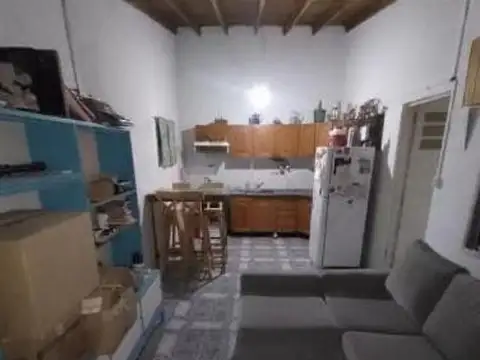 Casa 9 ambientes con 4 baños