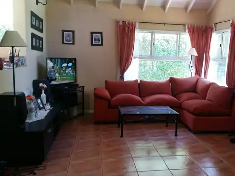 Casa en Venta en Ricardo Rojas, USD 240.000