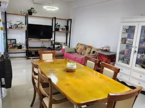 Venta Departamento 4 amb - Fcio. Varela