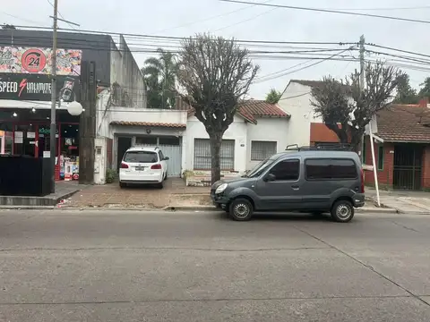 Terreno en Venta en Castelar, USD 195.000