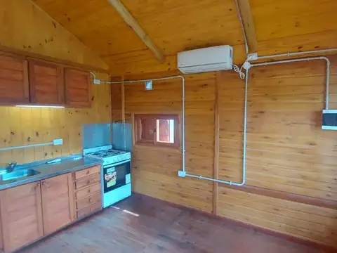 Casa 2 ambientes con 1 baño