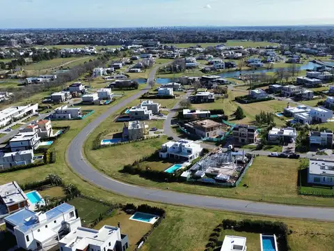 152 al 6300 Greenville Polo & Resort