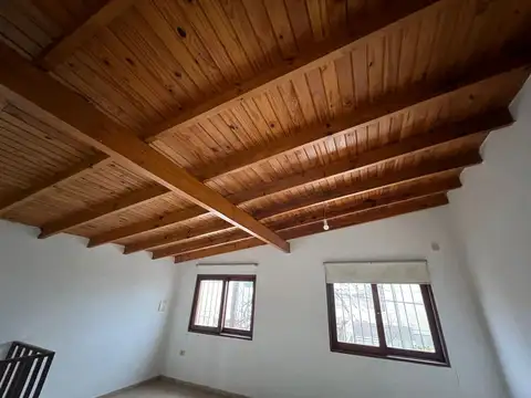 Depto Tipo Casa en Alquiler de 2 dormitorios
