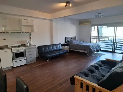 Manuela Pedraza 2100 , Piso 2