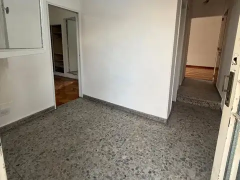 Depto Tipo Casa 3 ambientes con 2 baños