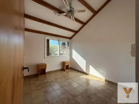 Casa 3 ambientes con 2 baños