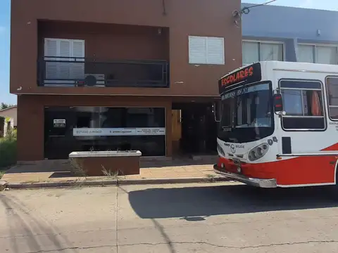 Departamento  de 3 ambientes en Roque Pérez