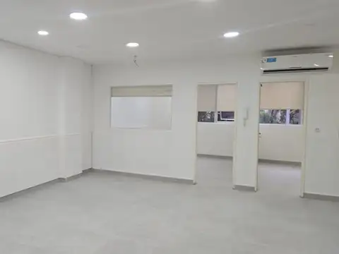 Oficina 4 ambientes con 1 baño