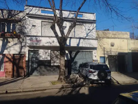 Venta Galpón Nueva Pompeya Con Cochera