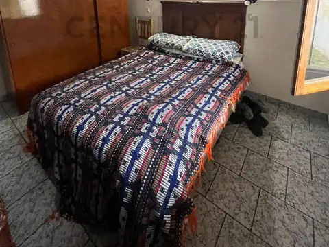 426 e/ 3 y 4 300, Piso 0