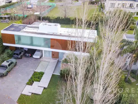 Casa en VENTA. 6 ambientes, 4 dormitorios en suite en La Lomada de Pilar,