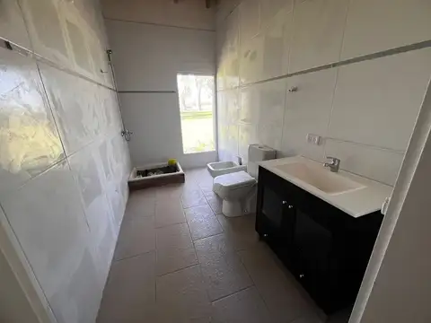 Casa en Venta con 4 cocheras