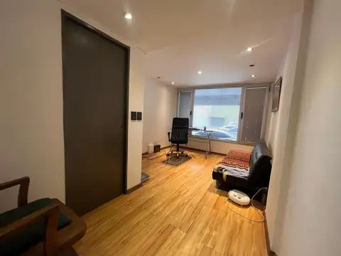 Cochera con estudio de uso exclusivo en Recoleta!
