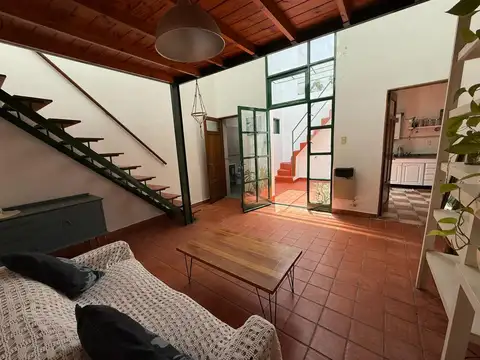 PH luminoso con terraza y patio