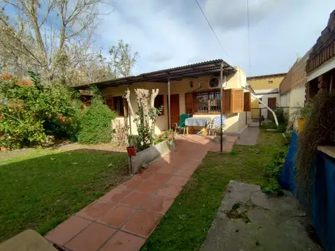 Casa 4 ambientes con 1 baño