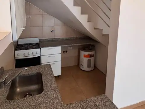 Depto Tipo Casa en Venta en Villa Luzuriaga, USD 59.900