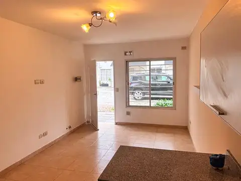 Depto Tipo Casa en Venta de 1 dormitorio