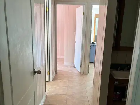 Casa 6 ambientes con 2 baños