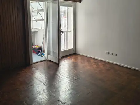 EXCELENTE MUY AMPLIO Y LUMINOSO  DEPARTAMENTO 2 AMBIENTES