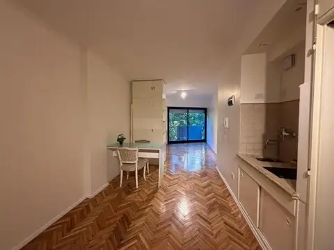 VENTA MONOAMBIENTE HECHO A NUEVO FRENTE  A PARQUE LAS HERAS