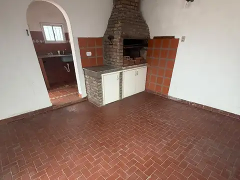 Depto Tipo Casa 4 ambientes con 1 baño