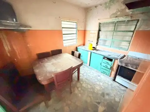 Casa 3 ambientes con 1 baño