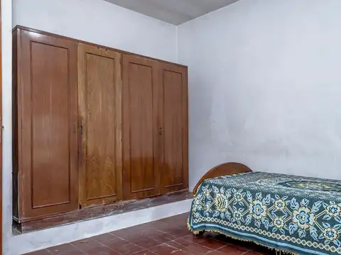 CASA A REMODELAR EN VENTA MACROCENTRO 275.92m2