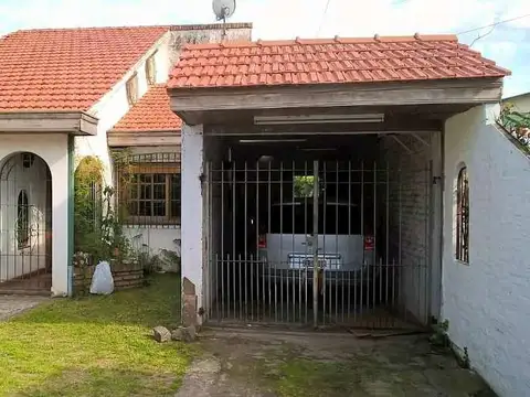 Casa  en Venta ubicado en Quilmes Oeste, Quilmes, G.B.A. Zona Sur - SVN0722_LP584510_1