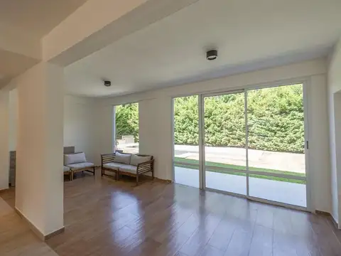 Casa en Alquiler de 3 dormitorios