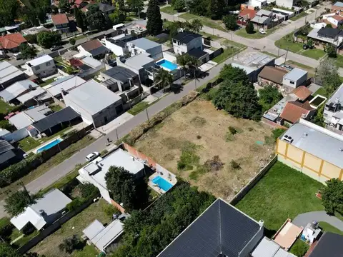 Terreno en Venta en Luis Guillon, USD 40.000