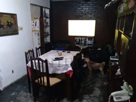 25 DE MAYO 1100, Piso 0