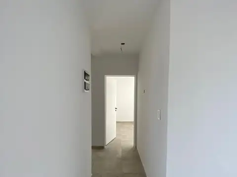 Venta Dúplex tres dorm. Patio y Parrilla en zona Confluencia