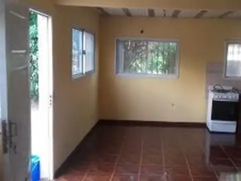 Casa  en Venta sobre lote INDUSTRIAL en Benavidez, Tigre, G.B.A. Zona Norte