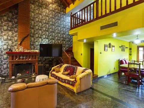 Casa en Venta de 5 dormitorios