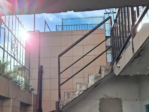 Casa en Venta en Isidro Casanova, USD 75.000