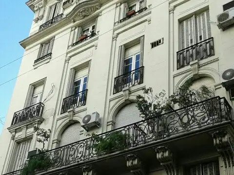 Departamento - Alquiler - Argentina, Capital Federal - PTE LUIS SAENZ PEÑA 200