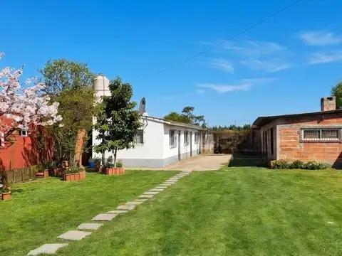 VENTA CASA 2 AMB CON QUINCHO Y PARQUE