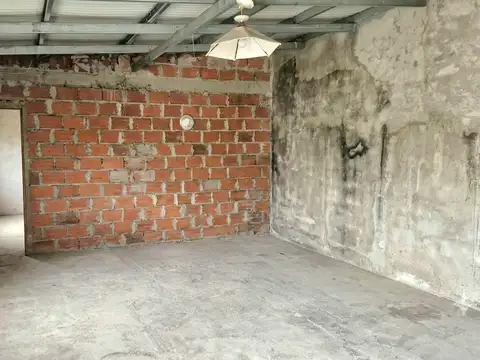 VENTA CASA 2 AMB CON QUINCHO Y PARQUE