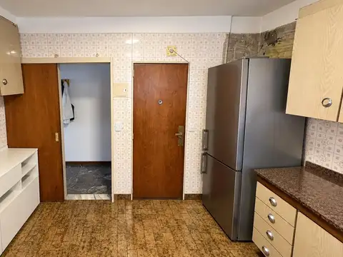 Departamento en Alquiler con 1 cocheras