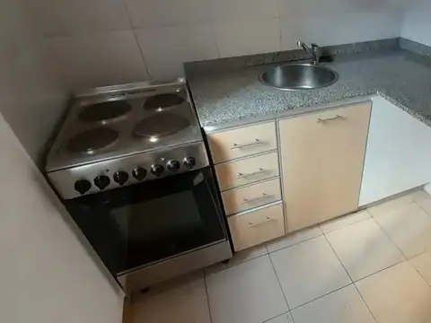 Juan B. Ambrosetti 900, Piso 1
