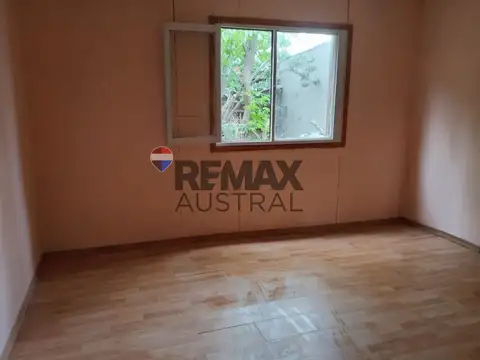 Casa 2 ambientes con 1 baño