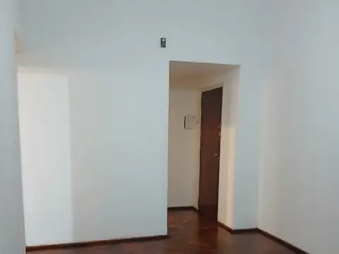 AVENIDA SANTA FE 2800 -  Departamento 2 ambientes en alquiler  apto vivienda o uso profesional