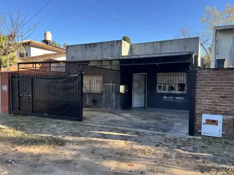 venta de casa con lote de 10x50 edificación 4 a 8 dúplex