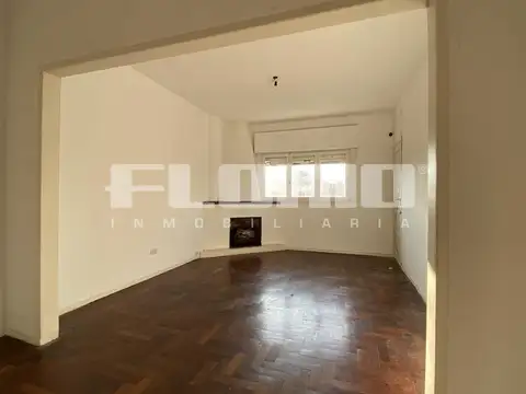 Gdor. Ugarte al 2500