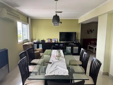 3 Ambientes al Frente Centro Cochera