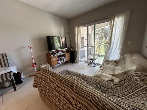 Alquiler de departamento en Boulevard del Sol 100
